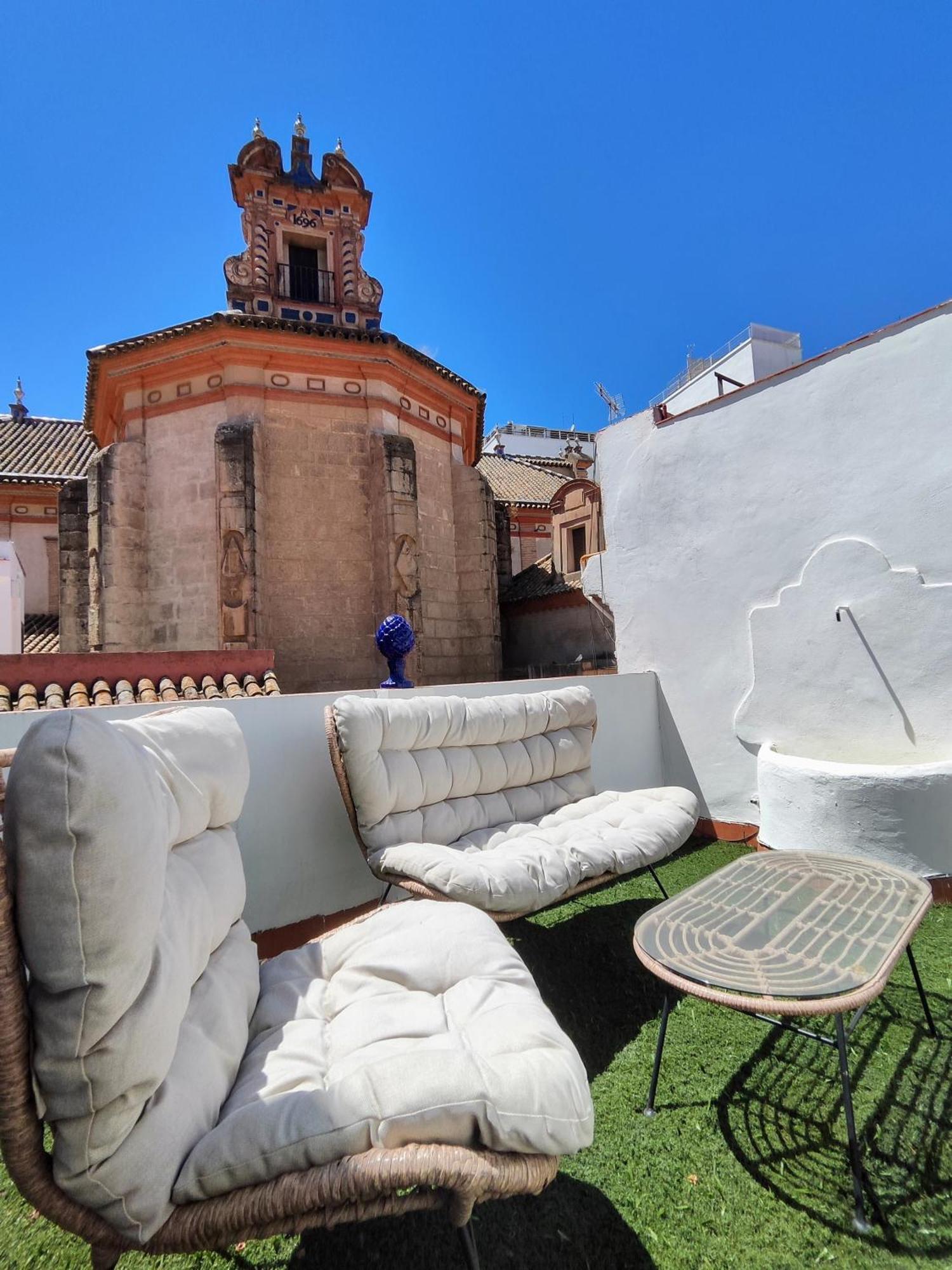 Bailen Duplex Appartement Sevilla Buitenkant foto